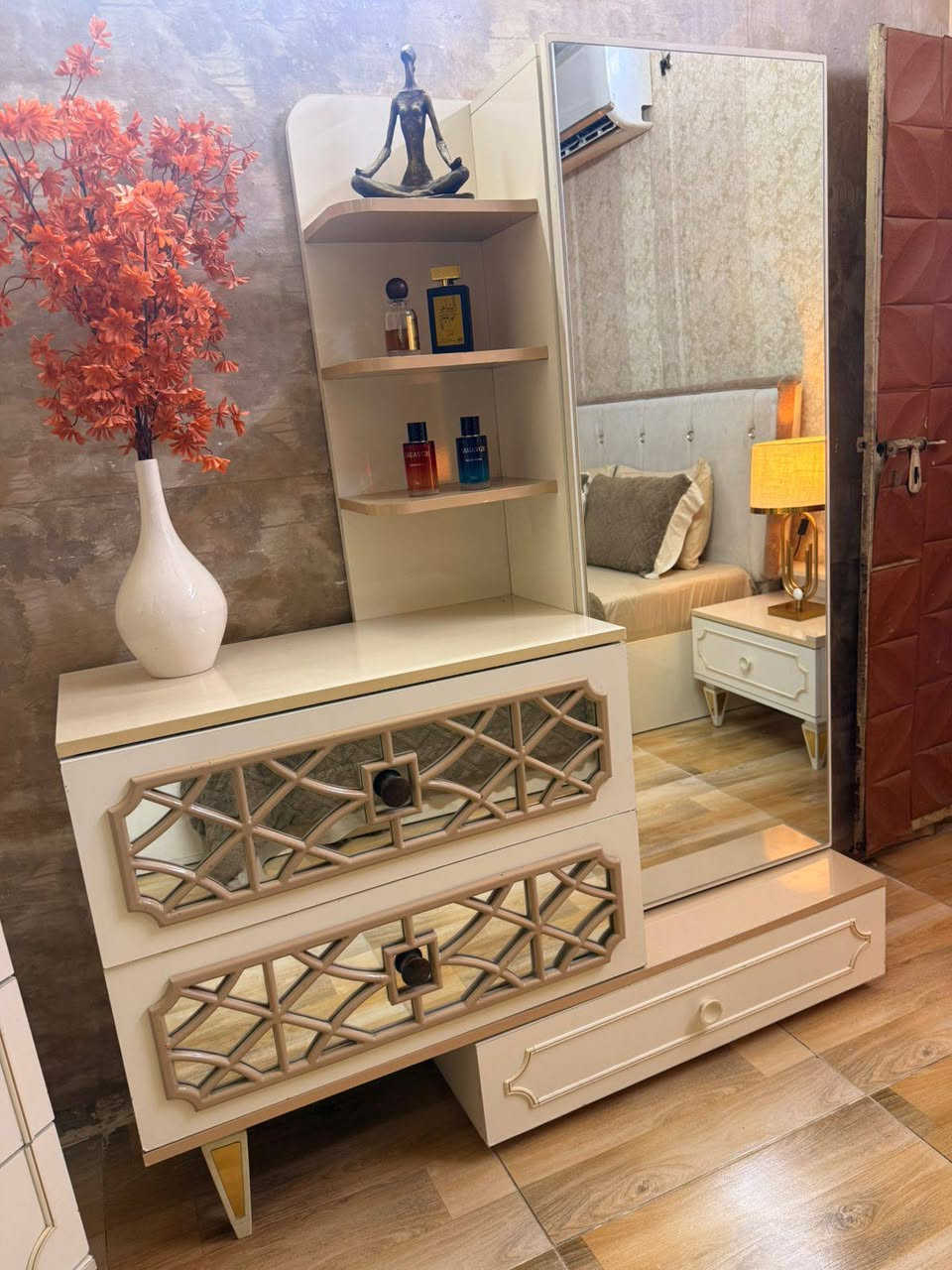 غرفه تركيه 8  قطع سرير مخزن نظيفه جداا سعر 850 بغداد


**إذا كنت صاحب هذا الإعلان وتريد حذفه لأي سبب، رجاءا أرسل رسالة إلى الدعم الفني**