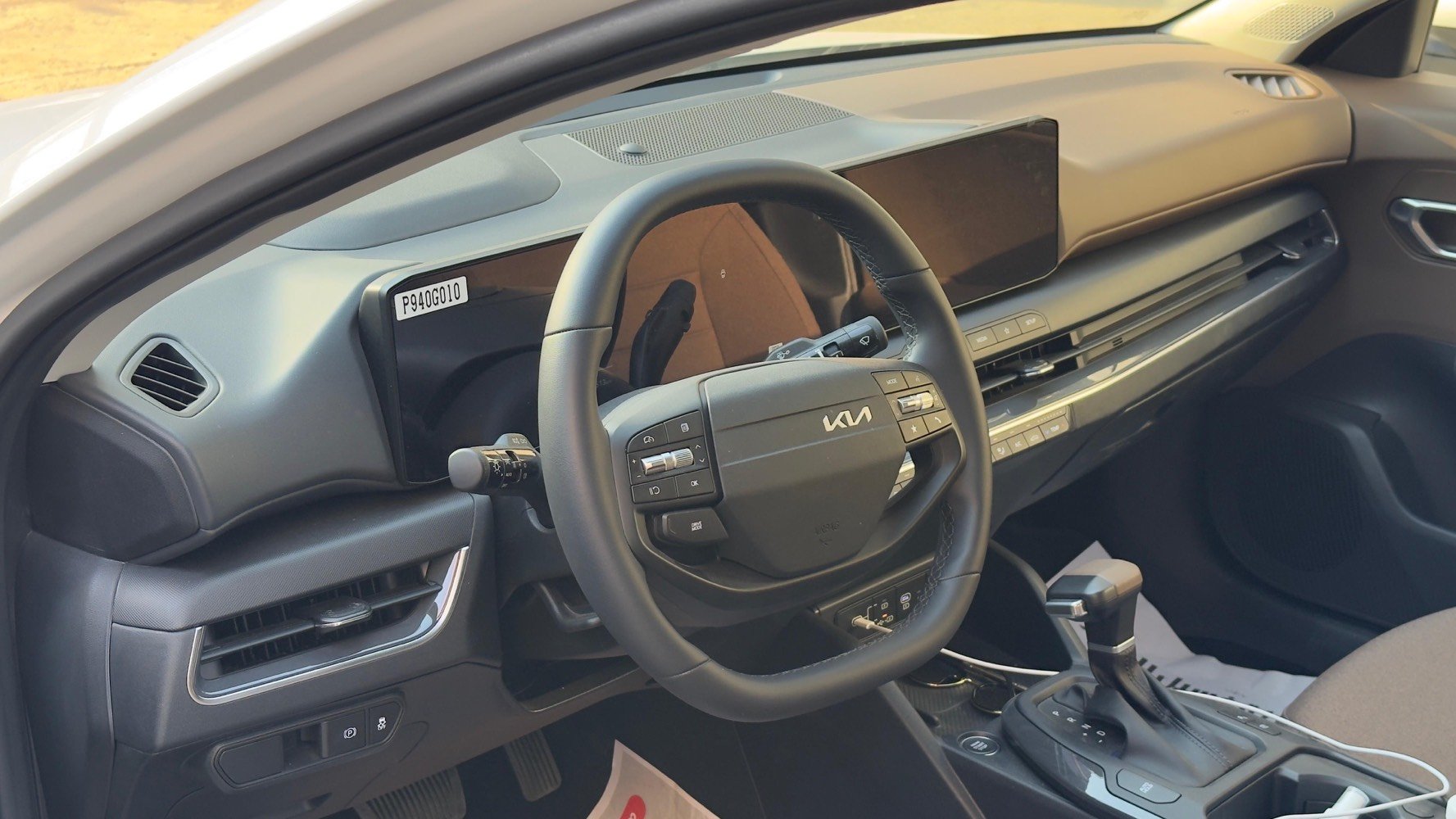 كي 4 2025 ضمان الشركة الدولية 5 سنوات مع4 تبديلات دهن مجانية مكينة 2000 دوش كير atبصمة تشغيل عن بعد داخل مخمل قرميدي بدون فتحة ماشية750 كم قابل للزيادة