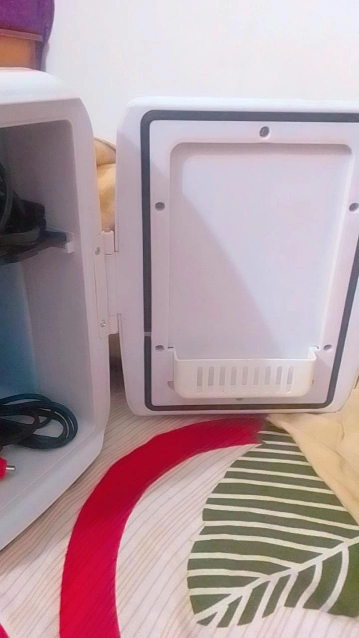 ثلاجا صغيرا ١٥ وبيها مجال


**إذا كنت صاحب هذا الإعلان وتريد حذفه لأي سبب، رجاءا أرسل رسالة إلى الدعم الفني**