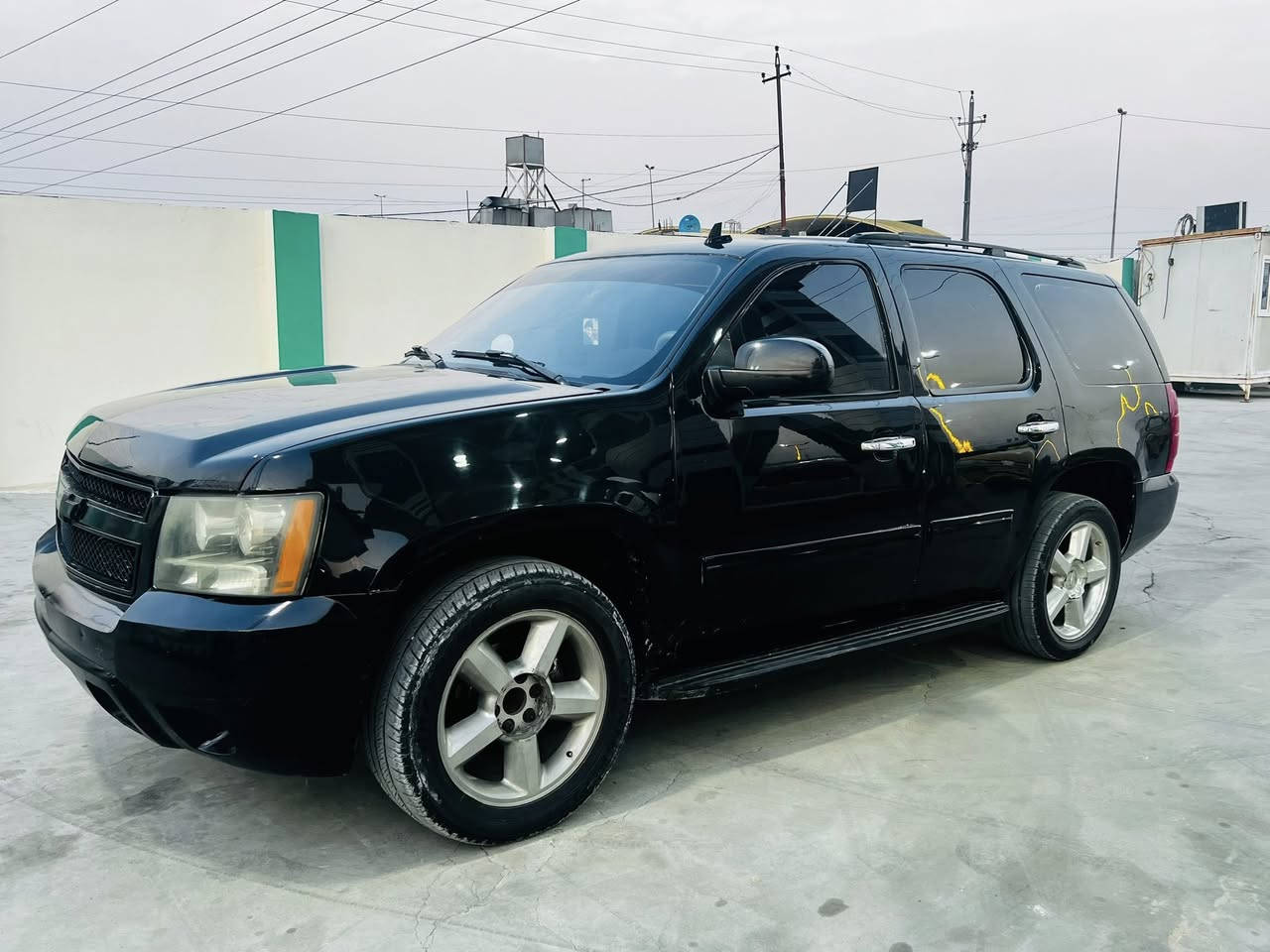 سلام عليكم 
أدوات أدوات 
مكفولة من الكص والسرقة 
تاهو موديل 2009Lt
داخل اسود جلد كشن متصل 
اصل ابيضّ مصبوغة اسود 
سيارة كير ومكينة وتبريد خير من الله 
صافرة فيدرالية ونشرة شباك 
_________
السعر 78
مكاني بغداد الحسينية 
هـ/‭0775 253 1630‬
