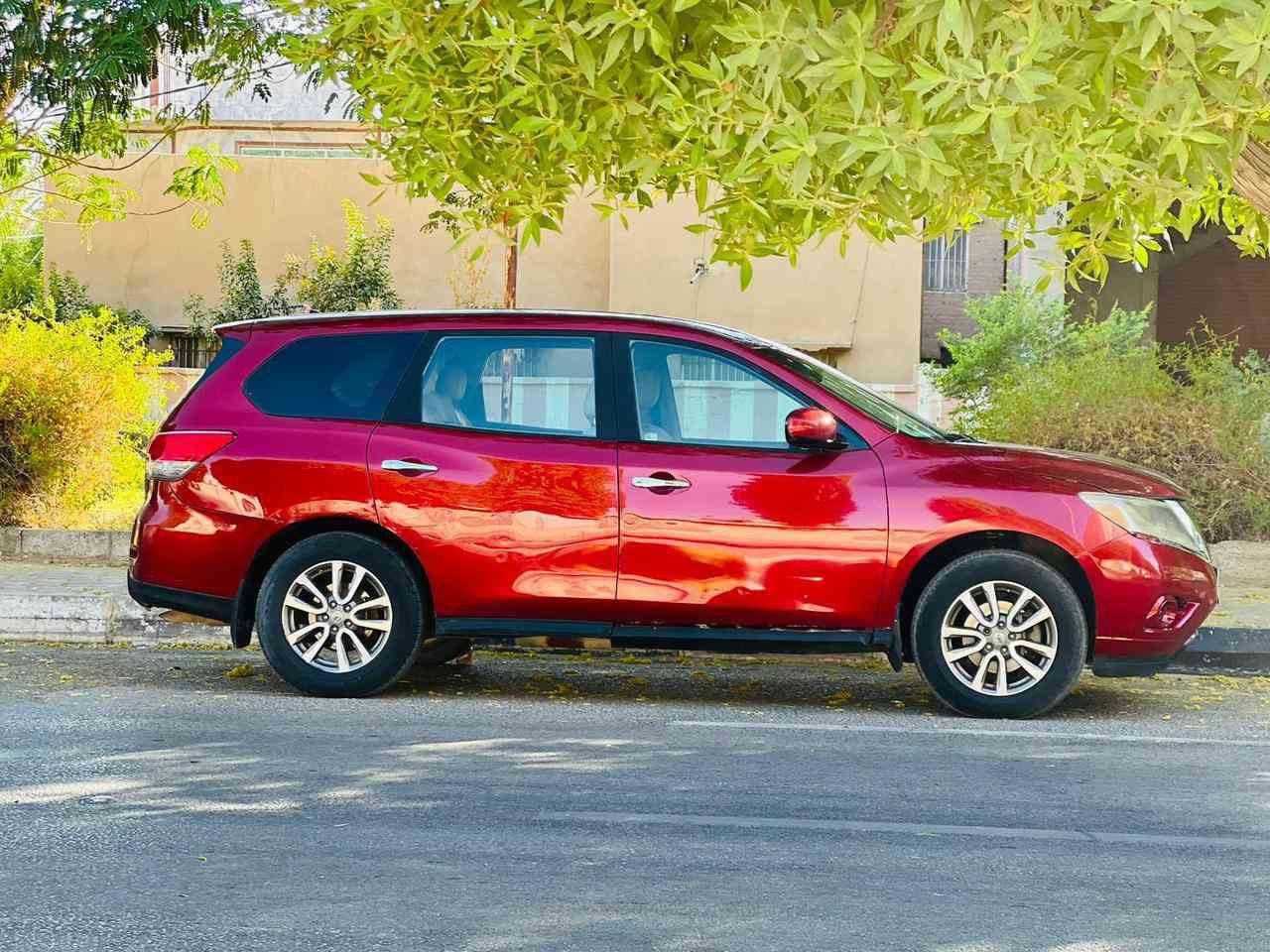 باڤندر  مديل 2013 سعر 108قابل  للتفاوض الأستفسار اتصل *********** وارد أمريكي حادثها جاملغ وشويه من البنيد والباقي كفاله عامه مواصفات فول عدا الفتحه بصمه تشغيل بصمه أبواب تشغيل عن بعد مري كهربائي اشاير مري كشنات كهربائي تحكم ستيرن شاشه كبيره كامره خلفيه دواره مكينه 6️⃣ سلندر مكينه وكير مكفولات 7 راكب 3 قطع تبريد حداديه جديده تخم تاير مشروع وطني سنويه ل 28 مكان سياره كربلاء
