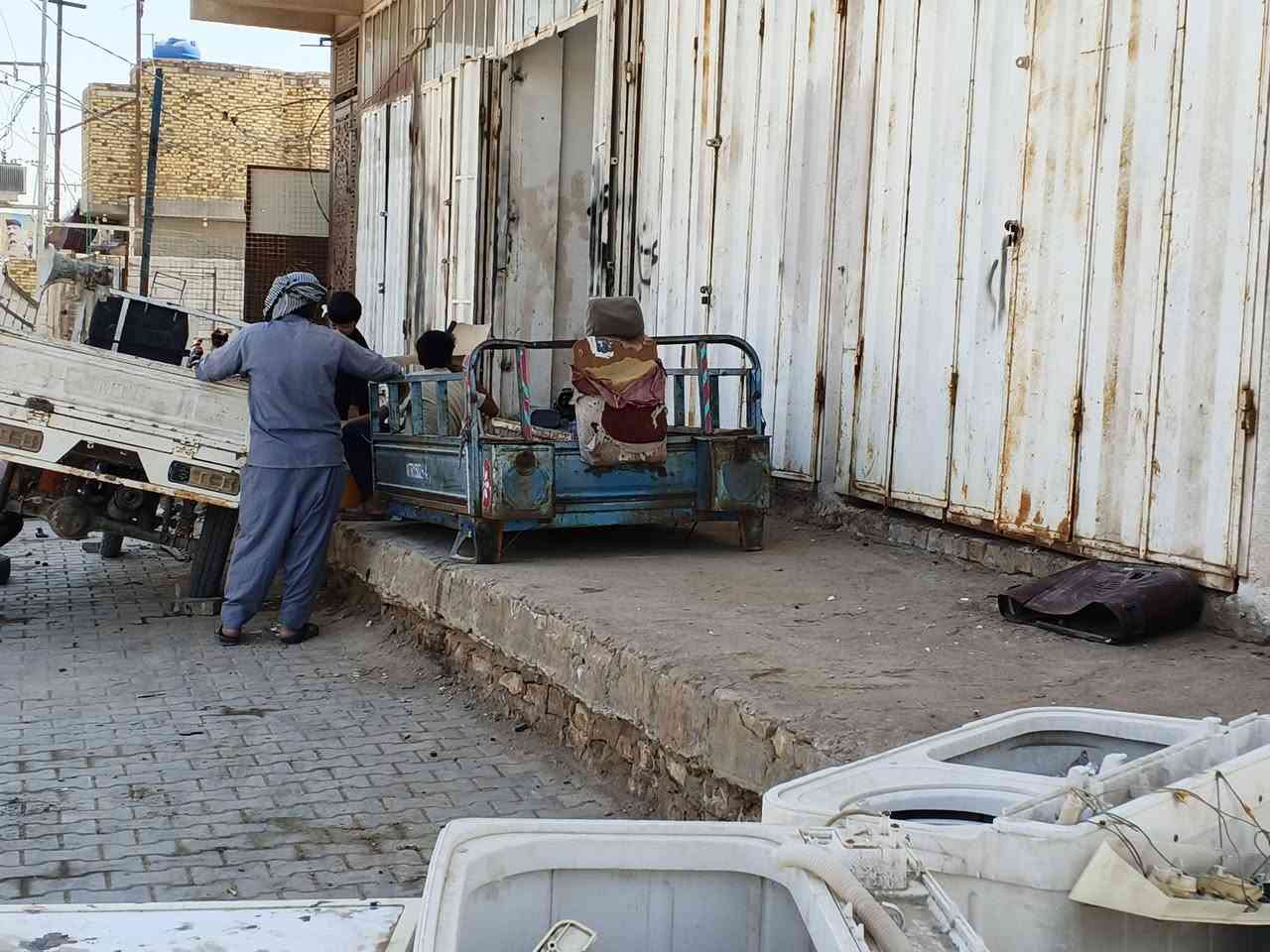 تواير للبيع+بدي بي حصيره ٧+تانكي مال بانزين+دبلات كلمن وسعره مو شراي لا تخابر مكاني رميثه تريدهن هنه ولوياله تريدهن وحدهن ‏‪***********‬‏
