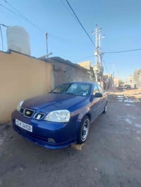 آلُـۜسلام عليكم للبيع سيارة اوبترة 2004 رقم بغداد دولي بسمي سيارة جاهز...