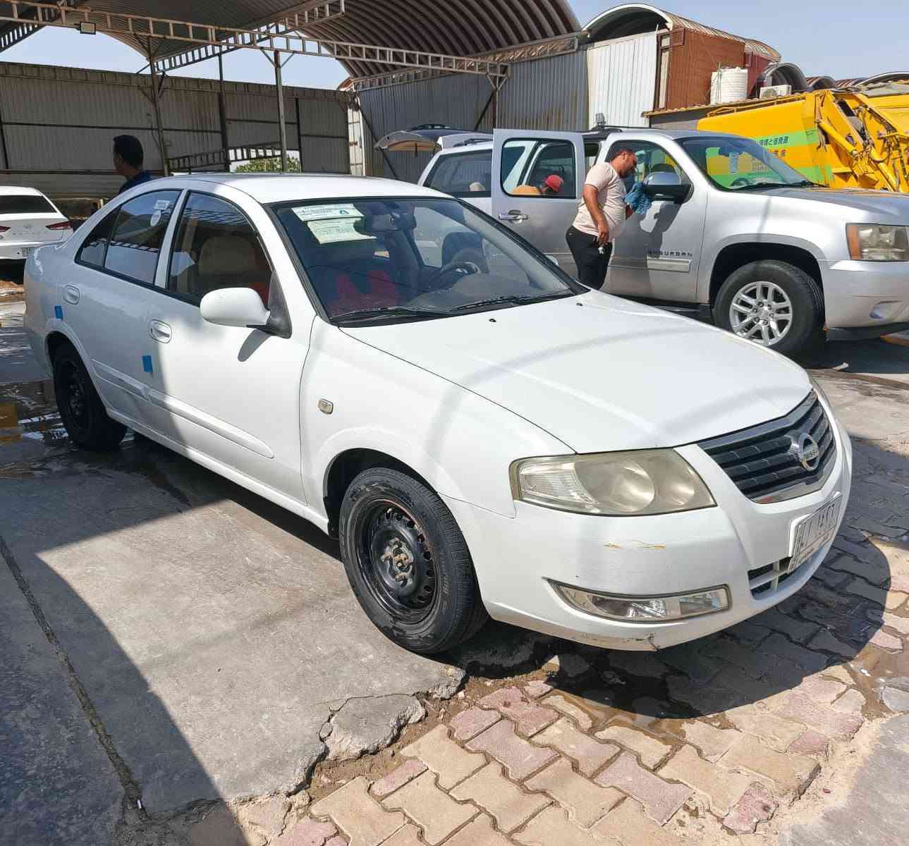 نيسان سني موديل 2009 السيارة جاهزة ومكفولة بيهه بارد بسيط بجوملغ الامامي كير ومحرك وحدادية وكهربائيات جدد تبريد ثلج طخم تاير جديد باتري جديد كله على وضع الشركه تحويل مباشر مكاني ديوانيه بيع او مراوس السعر 103 وبيه مجال ***********
