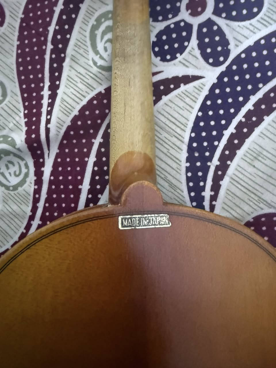 كمان ساسوكي ياباني قديم صوته من اروع ما يكون وكلش مستقر صناعة ١٩٨٠ 
السعر ٥٠٠ الف


**إذا كنت صاحب هذا الإعلان وتريد حذفه لأي سبب، رجاءا أرسل رسالة إلى الدعم الفني**