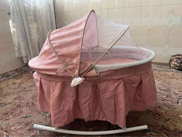 ئەم عارەبانەیە بۆ فرۆشتن بی عەیب نرخی 10 هەزار قفڵ کەم بەکار هاتوو 
ژمارە *********** شوین کەلار كالار
