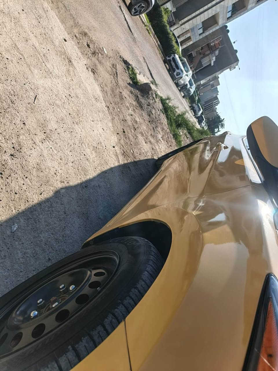 سلام عليكم 
النترا موديل ٢٠١٥ وارد امريكي جاهزة ان شاء الله بسمي 
مكاني حي القادسية او اليرموك 
السيارة صارلها عندي عشر سنوات نظيفة ومحافظ عليهة والصور كدامكم وداخلهة نظيف مدايس ولا منتف تبريد ثلج تحكمات كامرة خلفية شاشة لمس اصلية
رقم بغداد 
كير محرك تبريد كلة جاهز محرك ٢٠٠٠
عليهة منظومة غاز كل اسبوع يلة تفول مرة والحمد الله 
ترهم مراوس بشي وانطي فرق 
والصور كدامكم 
حادثها جانبي الباب مال السايقوالوراه والداير مال جاملغ شخط ارباك فقط جانبي دركة ودشبول بلاد 
وهنا اطخت عندي فوك الايت شي قليل 
*********** بغداد, العراق
