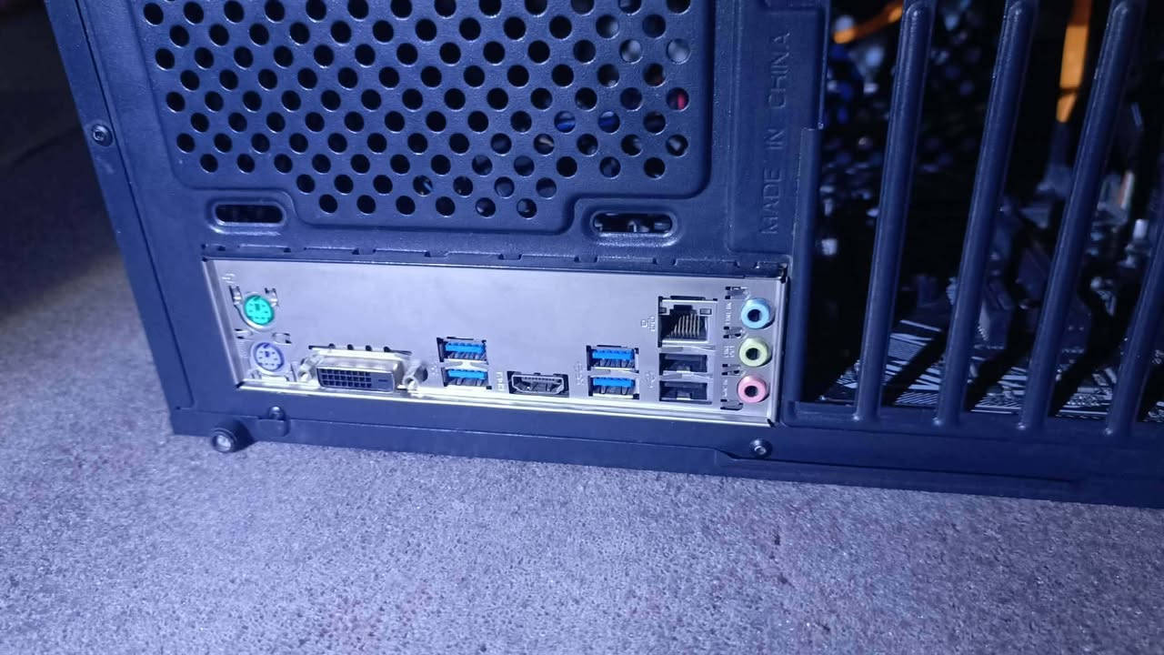 من رخصة الادمنية
عندي كومبو بورد ومعالج مع مروحة تبريد لل معالج للبيع
البورد Asus prime z270_p
المعالج i5 جيل 7
موجود وياه كرت شاشة amd r9 290x
أو لل مراوس مع مذربورد b450 و معالج رايزن  أو مع كرت gtx 2070s


**إذا كنت صاحب هذا الإعلان وتريد حذفه لأي سبب، رجاءا أرسل رسالة إلى الدعم الفني**