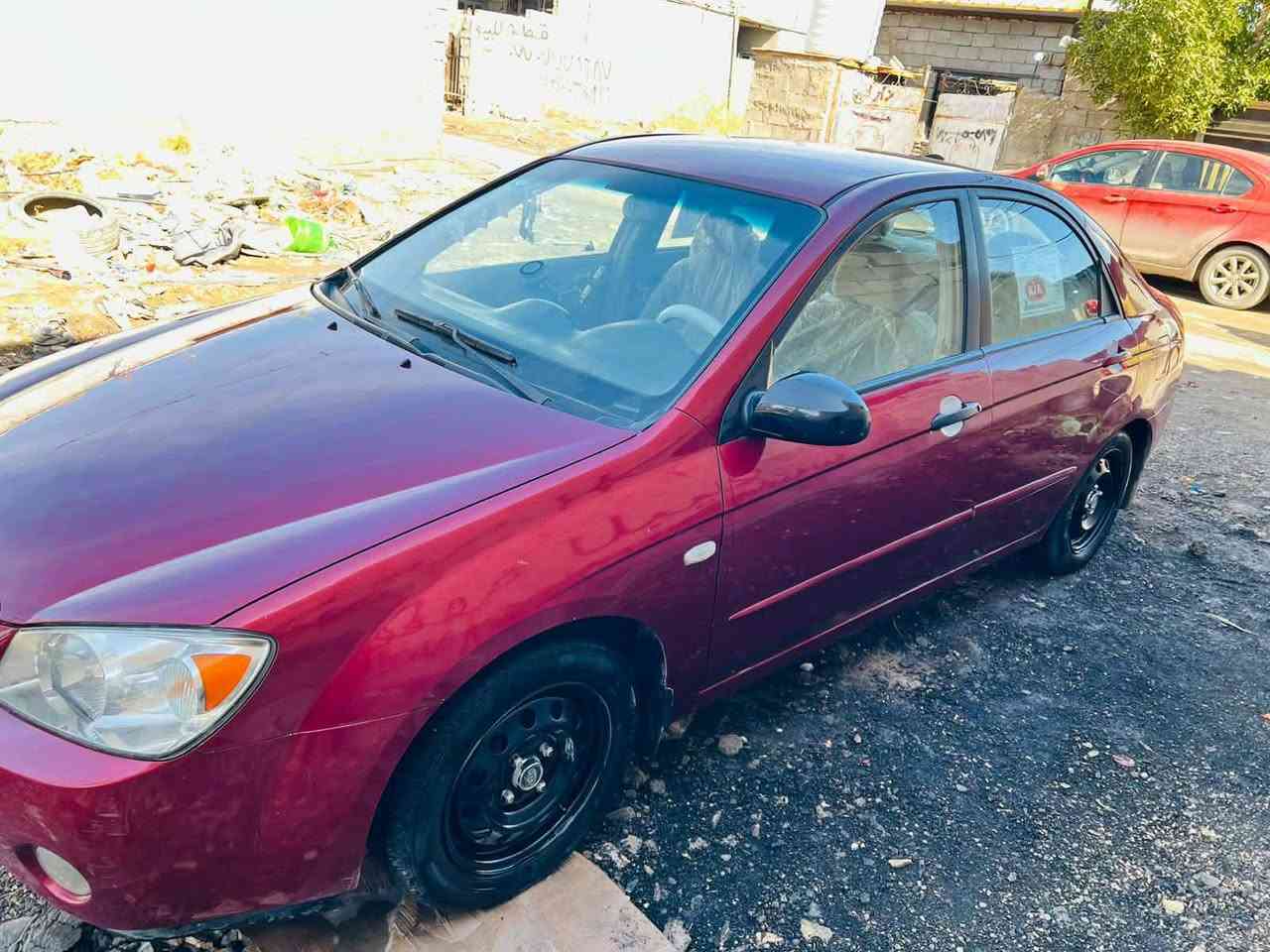 سلام عليكم سبكتره للبيع موديل2006رقم بغداد سعر77وبيهه مجال***********
