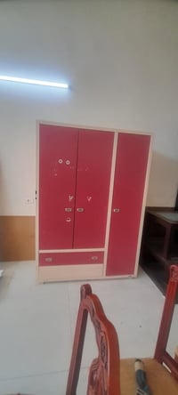 خزانة • إيطالية • غرفة نوم