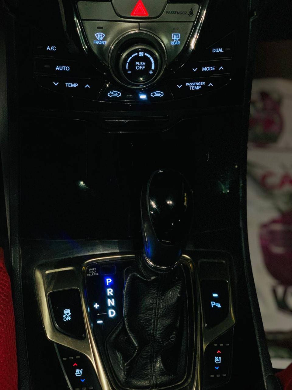 HYUNDAI   هيونداي ازيرا
موديل 2012 رقم بغداد 
 فول فول مواصفات 
بصمة تشغيل عن بعد
بانوراما رادار امامي و خلفي حساس 
٦ سلندر و تحكم استيرن 
تحديد سرعة و نضام حساس 
كشنات  كهربائي و خزن 
كشن خزن ميموري و كشن هيتر و تبريد 
مقعد تبريد و تحكم تبريد وحدك
سنوي جديد اله 2028 
تحديد سرعة و نضام كيو قتصادي
صدر أمامي خلفي جديد
تخم تاير جديد 
بسمي شخصين
ابشرط تحويل نفس اليوم 
سيارة مصبوغة أثر حرق بلصندك
مكفولة من الكلبة ولكص شرط لفحص

مكانها  بغداد المعامل 
رقمي
***********
🟥سعر ✍️👈🔥 105 
👆👆👆👆
