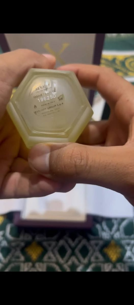 السلام عليكم
عطرنا زيرجوف ناكسوس 
غير مستخدم 100 مل


**إذا كنت صاحب هذا الإعلان وتريد حذفه لأي سبب، رجاءا أرسل رسالة إلى الدعم الفني**