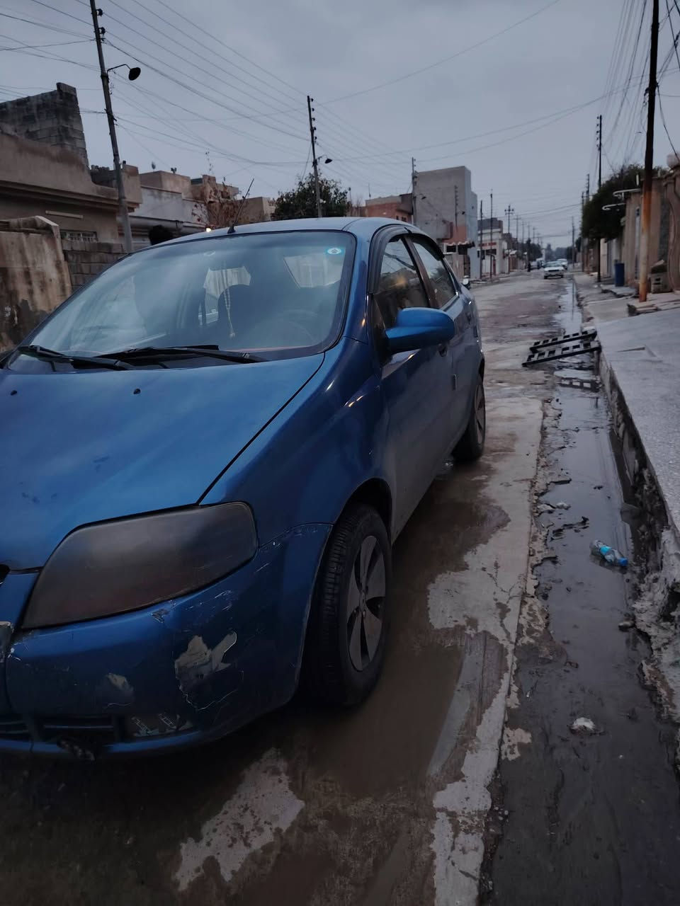 سيارة افيو  للبيع موديل 2006  محرك استره 
سياره نضيفه كير ومحرك  شرط 
طخم تايرات جديد 
حداديه 80 بالميه
السياره باسمي سنويه لحد 2030
بيها كابون بانزين  وبيها تليقطات ابيع حزام  وشرط التحويل
مكان السياره موصل حي عدن
 السعر50 وبيها مجال وللاستفسار اكثر اتصل وتدلل
***********
***********
