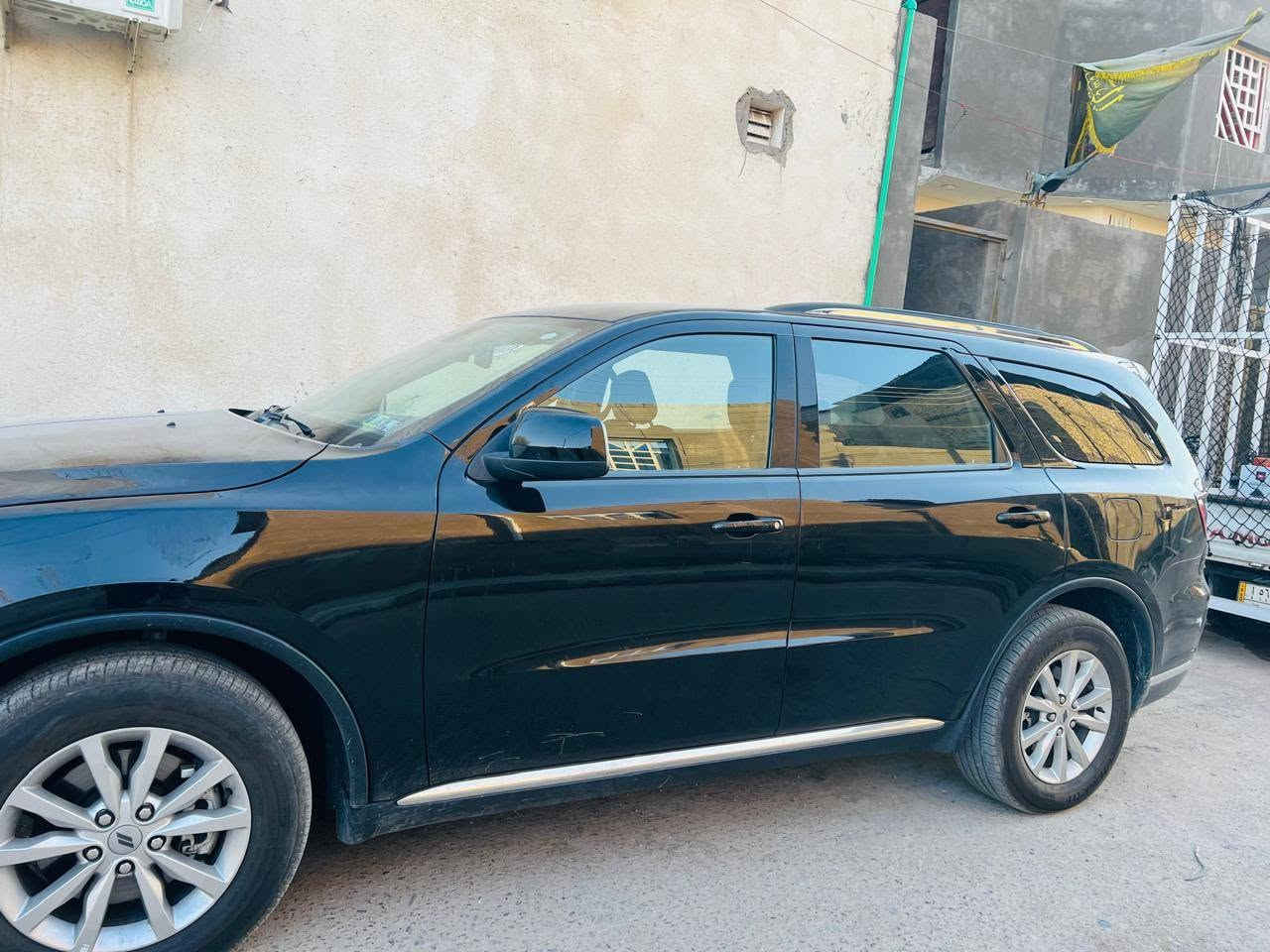 سياره دوج دورنكو موديل 2024
مواصفات:SXT سياره بدون ايرباك ماكو اي قطعه تبديل 
تحديدمسار
تشغيل عن بعد 
دخول ذكي 
تدفئه مقاعد وتبريد
محرك 3600
كشن كهربائي
وباقي المواصفات معروفه
سياره كتاب ذوي الشهداء مرقمه وكامله وكاله عامه
العنوان: البصره شط العرب 
السعر:275وبيها مجال
رقم الهاتف:*********** .وبي واتس
مكلف بالنشر
