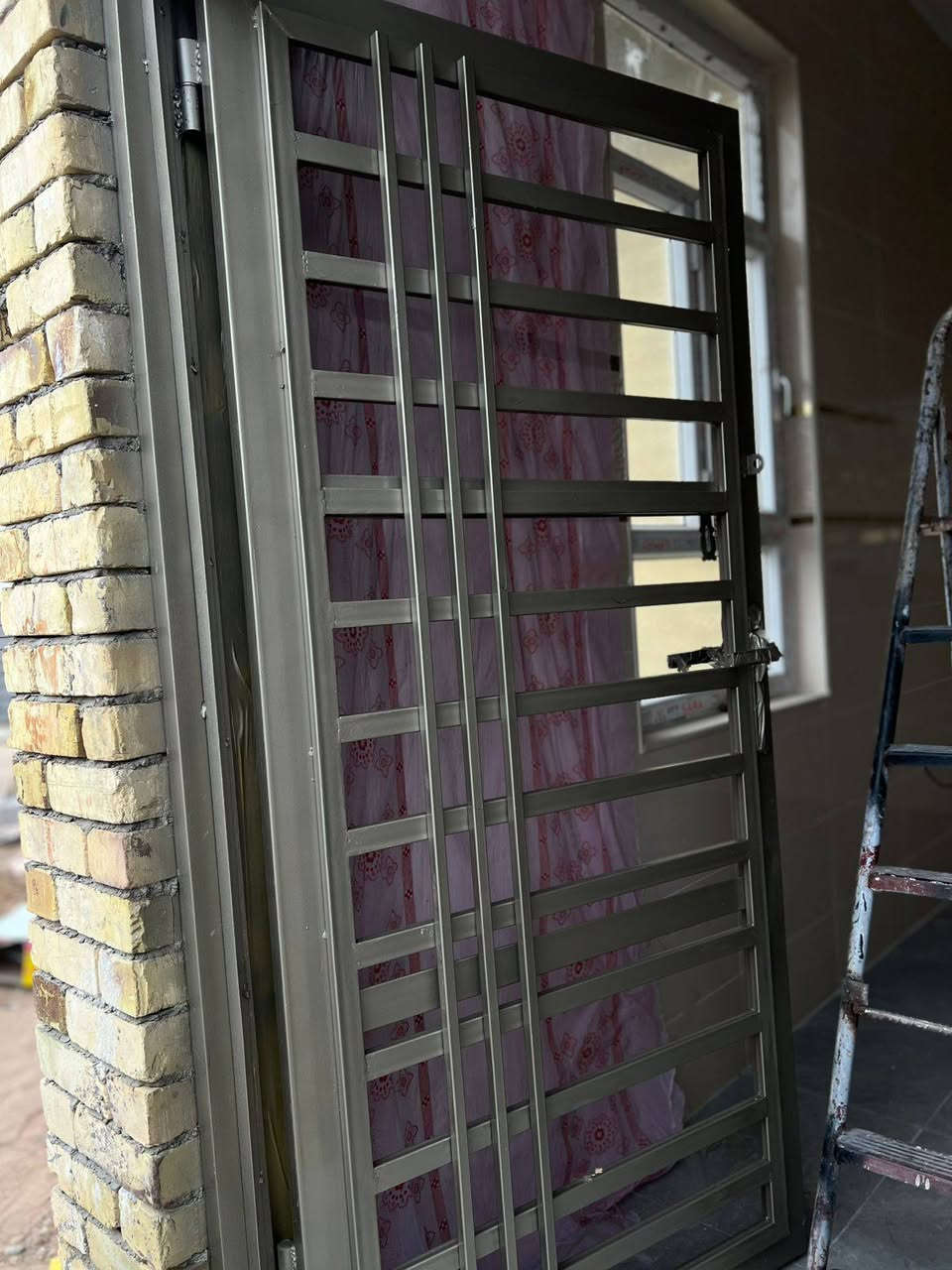 صبغ وتنضيف بيبان وشبابيك باسعار حلوه ومناسبة الاتصال عل رقم *********** ***********  مراسلتي خاص وتدللون
