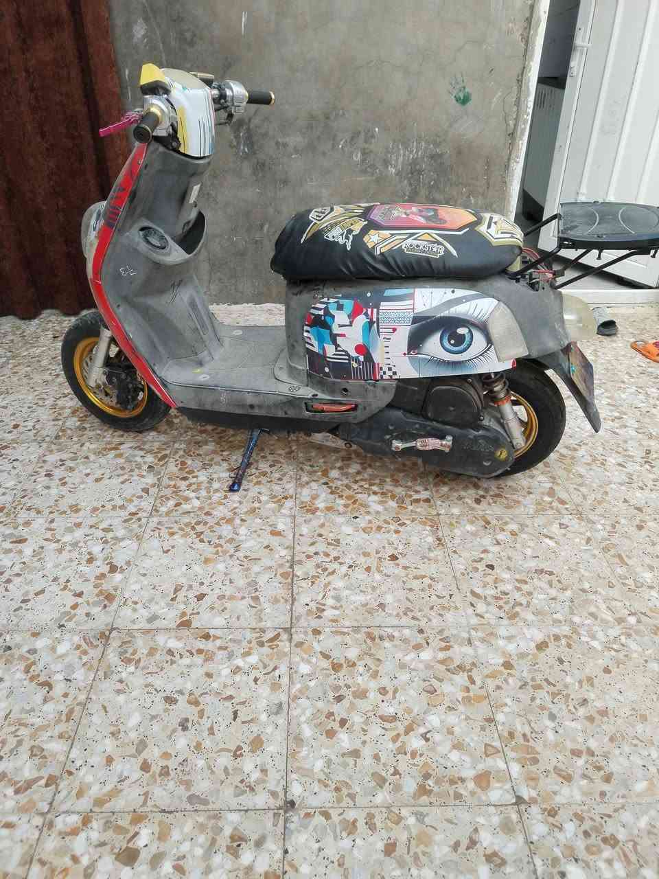 السلام عليكم
دراجة ماكس بوليس للبيع 
دراجة بوشة ٥٥ شلعة فول 
دراجة نظيفة كلشي مابيهة 
كهربئيات شغالة فقط عايزة سلف تبديل 
وكابريتة تنظيف صار لي شهر ونص تقريبا ما مشغلهة 
دراجة شوفت عينك محتاج وارد ابيعهة 
السعر650 وبيهة مجال حك الجية ولو ما محتاج ما ابيع 
دراجة كلشي مابيهة الشراي يدخل خاص وهاذة رقمي هم 
بي واتساب  ***********
