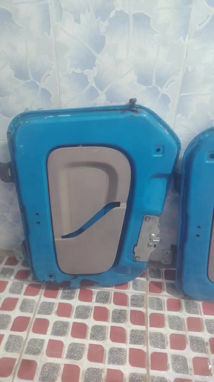 سلام عليكم بيبان تكتك لبيع سعر 40 وبيهن مجال  ***********
