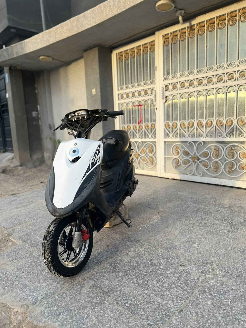 سلام عليكم دراجه للبيع ماكس عدله مختمه مكاني بابل شارع 60 رقمي 
***********
