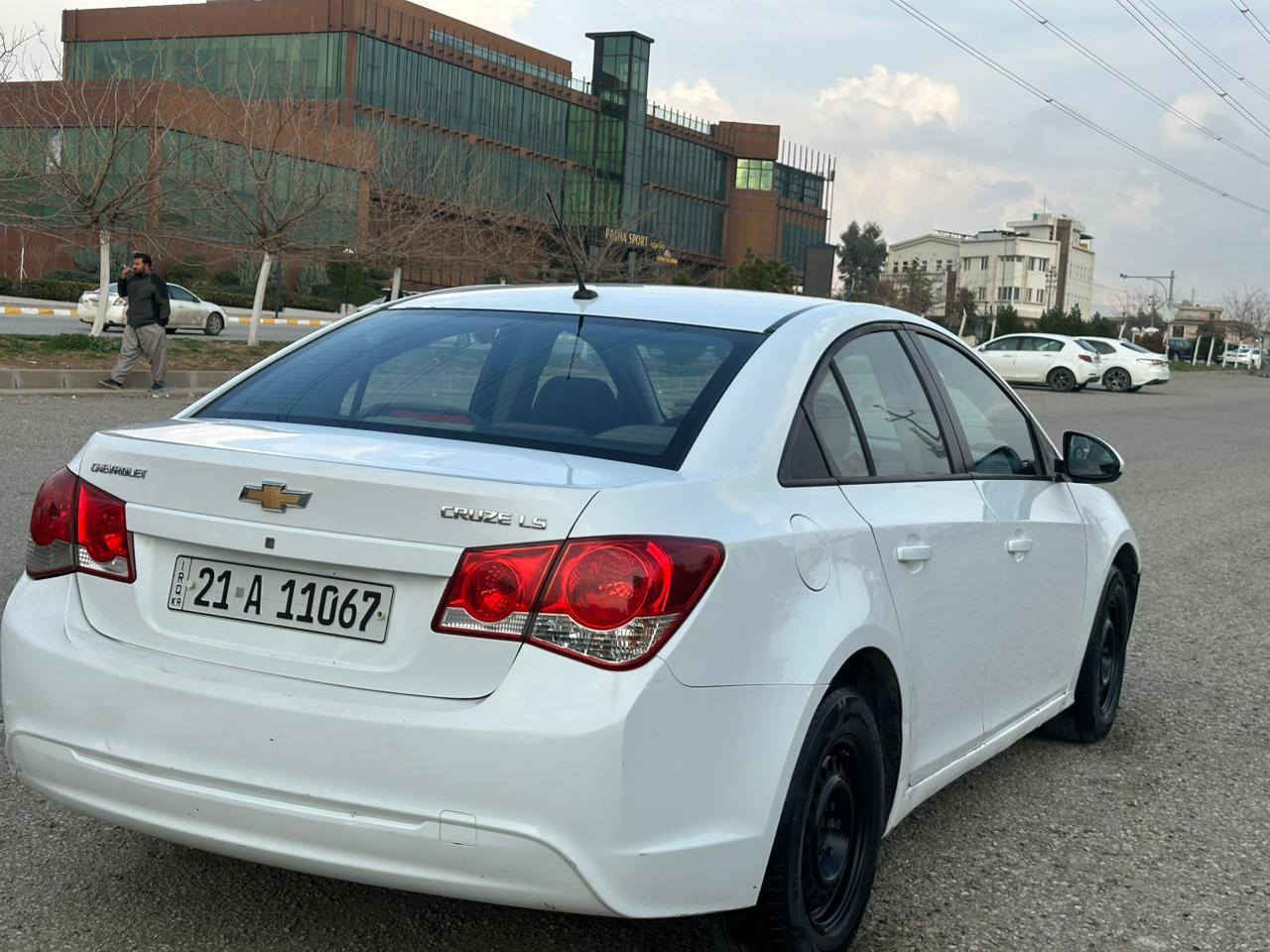 شۆفرلێت کروز مودێل ٢٠١٣
ژ.م ***********یان***********
شوێن سلێمانی نرخی خوار بازاڕ  ٦٧گەڵا 
گێڕ تۆماتیک گێڕوو مەکینەی بەشەرت
تاغم پێشی تندو تۆڵە مەسرەفی نیە
دوو پارچەی بۆیاخە بێ ناوگرتن 
سەنەو تازە بەسەر چوە تەحویل غرامە بەشەرت
تایەوو پاتری تازەیە السليمانية, العراق
