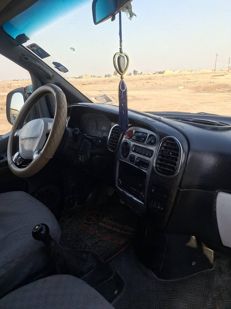 سلام عليكم ستاركس 2007بصره سياره خير من الله كشر بلادي دواخل نضيفه محرك وكير خير من الله شرط المداور ثاني يوم سنويتها له شهر ثامن ٢٠٢٦ مكان السياره بسماوه رقم تليفون ***********غير متواجد بالفيس دائمآ السعر 73وبيها مجال بصيط جدآ
