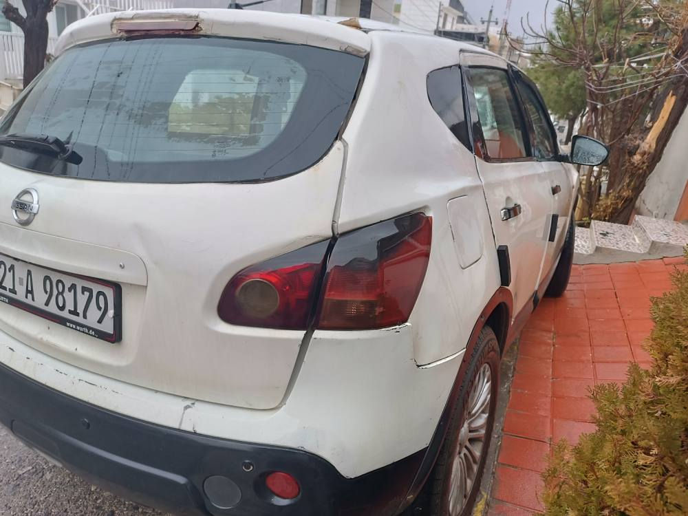 سڵاو نیسان قشقای ۲۰۰۹ بۆیاغ عام نیە سەقفی ساردی هەیە سنۆقی چۆان چاک نەکراوە گیرو مەکینەو ساردو گەرم تەقەو رەقەی هەمو بەشەرت فەحسو سنەوی تازیە تا ۲۰۳۰ نرخی ٦٨ گڵاو ماملە *********** شۆین سلیمانی السليمانية, العراق
