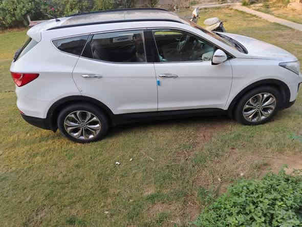 السلام عليكم مكلف بل نشر هونداي سنتافيا 2013خليجي 6سلندر مكفوله بيه بارد بسيط حافه جاملغ مكان السياره بغداد الغزاليه فول مواصفات السعر 175وبيه مجال لاتصال ‏‪***********‬‏بصاحب السياره ابو يوسف
