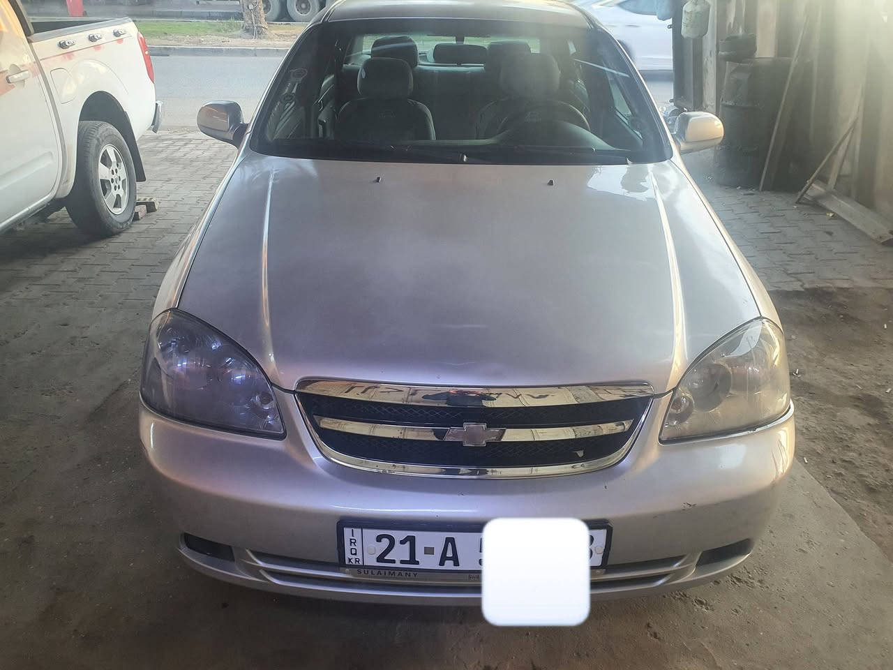 السلام عليكم للبيع اوبترا موديل2008 رقم سليمانيه كير اوتماتيك تدفئه تبريد شاشه وكامره خلفيه كهربائيات كلها شغاله بيها جراد بالصندوق والقماره سعر 74 
رقم التلفون *********** 
 للبيع فقط
