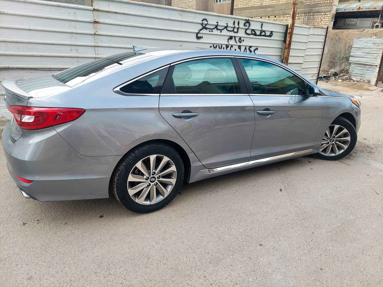 السلام عليكم سوناتا وارد موديل ١٥ لون سلفر بغداد ماشيه ٨٥ كشن كهرباء كشن تدفئه كير ومكينه وتبريد وصدر امامي خلفي كله مكفول. سبورت دبل كزوز تحكم اربع جهات كروز مثبت سرعه.
بيها رصعه خفييييفه كلش بالقماره حتى متبين 
فاتح قبق ولفات مبدل واشر فقط ابسبس نضوح.
بيها بنيد مبدل وجاملغ مبدل اصلي. وصور السونار موضحه باالمنشور.
السعر 105 قفللللل وماكو هيج سعر سياره ناعمه وسحبها كوولش حلو لادفناز ولا تنقيص.
مكان السياره بغداد تحويل ثاني يوم
***********
