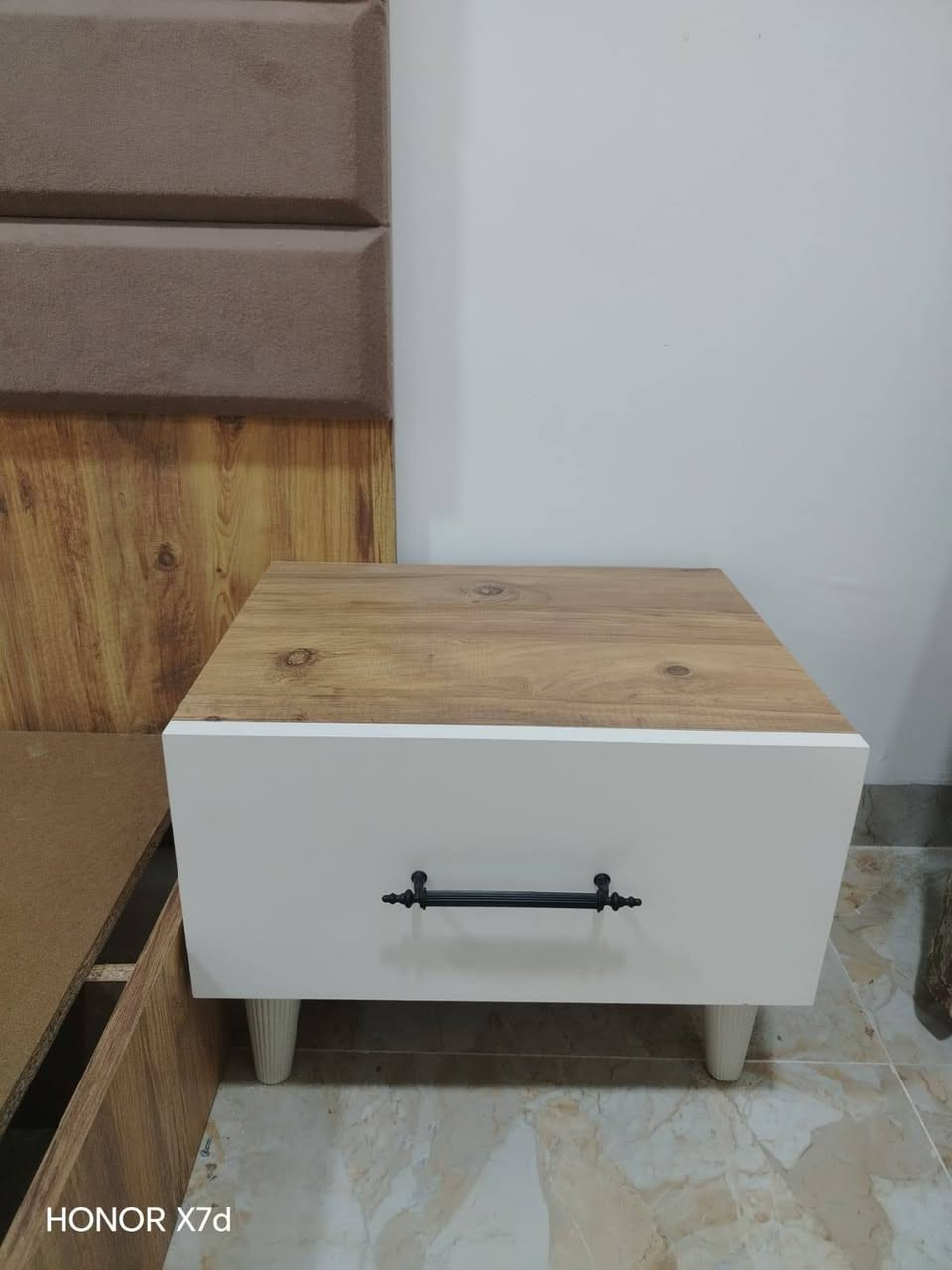 المكان حي الجمعيه الاولى بالقرب من مدرسة ام عماره الابتدائيه  
الغرفه جديده غير مستعمله
السعر650


**إذا كنت صاحب هذا الإعلان وتريد حذفه لأي سبب، رجاءا أرسل رسالة إلى الدعم الفني**