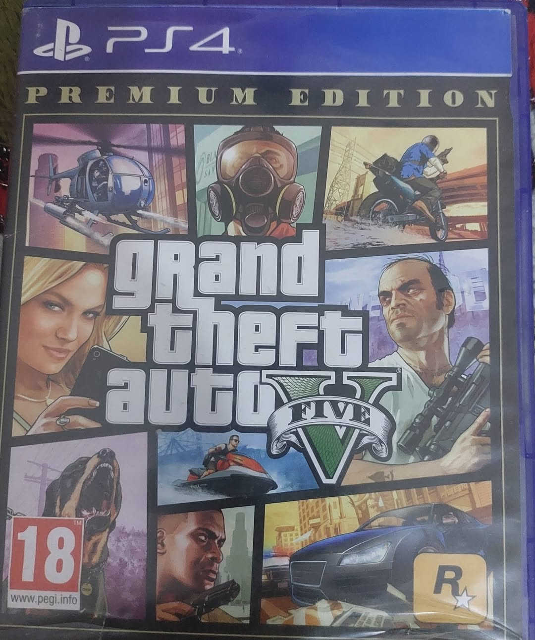 السلام عليكم
بلي ستيشن 4 اون لاين
السعة: 500 Gb

الحالة: نظيف جداً / شغال تمام مامفتوح
اقراص الالعاب : 7 العاب

عدد اليدات: 2  أصليات

يدعم دقة 1080p + HDR

يحتوي على: كابل HDMI + كابل الكهرباء + سلك الشحن

النظام: 13.03
كارتونه مالته موجوده مستعمل قليل 
السعر ٢٥٠ الف
للتواصل:***********
             ***********
