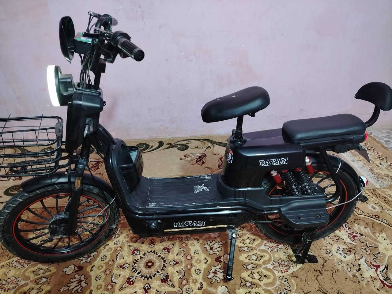 السـلام عـليگم
بـاسكل شـحن للـبيع 
نـضيف صارلي 4اشهر من اشتريته
گلشي مامبدل بي 
الشحن يگفيك يوم كامل
السـعر قيم واذا عجبني ابيعه الـگ
مراسله ؏ الواتساب..؛: ***********
