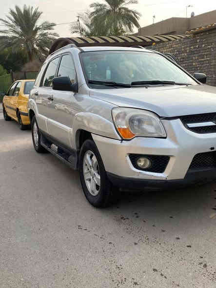 سلام عليكم 
سبورتج 2009 للبيع
فور ويل
بيهه بارد بل جاملغ الامامي 
رصعه بجنطه 
وحالوب خفيف 
بيهه شاشه وكامره حساسات
***********
