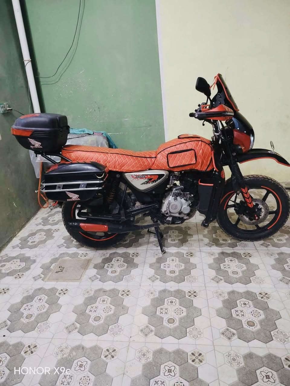 سلا عليكم بوكسر جبلي للبيعً موديل ٢٢ المكانً ديالى المقداديهً ‭٠٧٧٢ ٤٩٢ ٠٢٧٠‬
