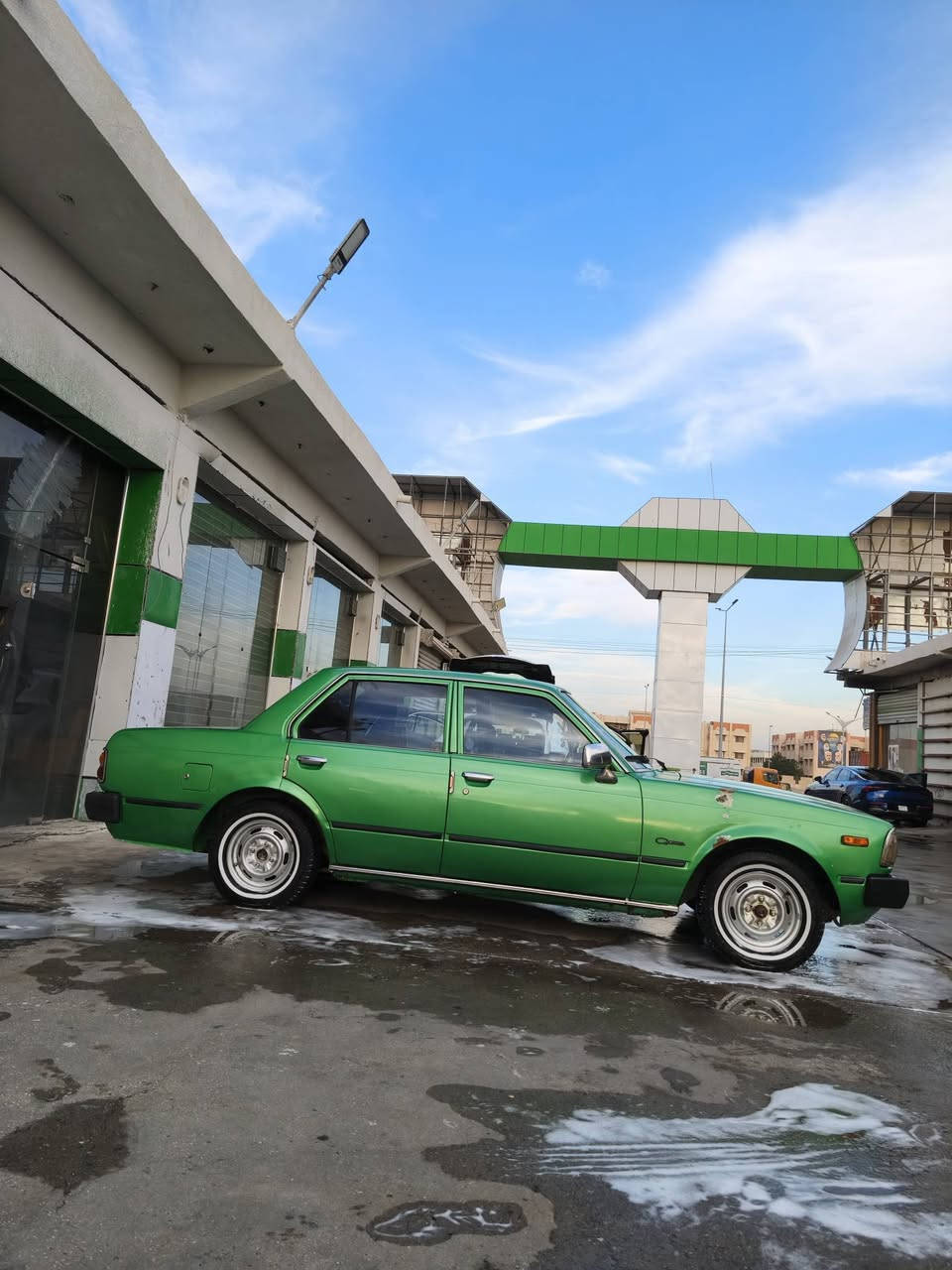 السلام عليكم كرونه موديل 80
رقم بغداد نكليزي اب اسمي صار شهر لو اكثر من صاعده هزه
مكاني بصره
السياره كلش نضيفه كير اوتو. كلشي عل بلاد وجديد فقط صبغ عام للجماليه بيه. تبريد تدفئه شغال كل كهربائياته من عدا الجوزه ولبك لايتات الوره الكولبات طفن  السياره ترهم مراوس وترهم بيع
شعندك مراوس اراوس 
اب 45وبيه مجال بسيط كلش اذا شراي *********** رقمي
