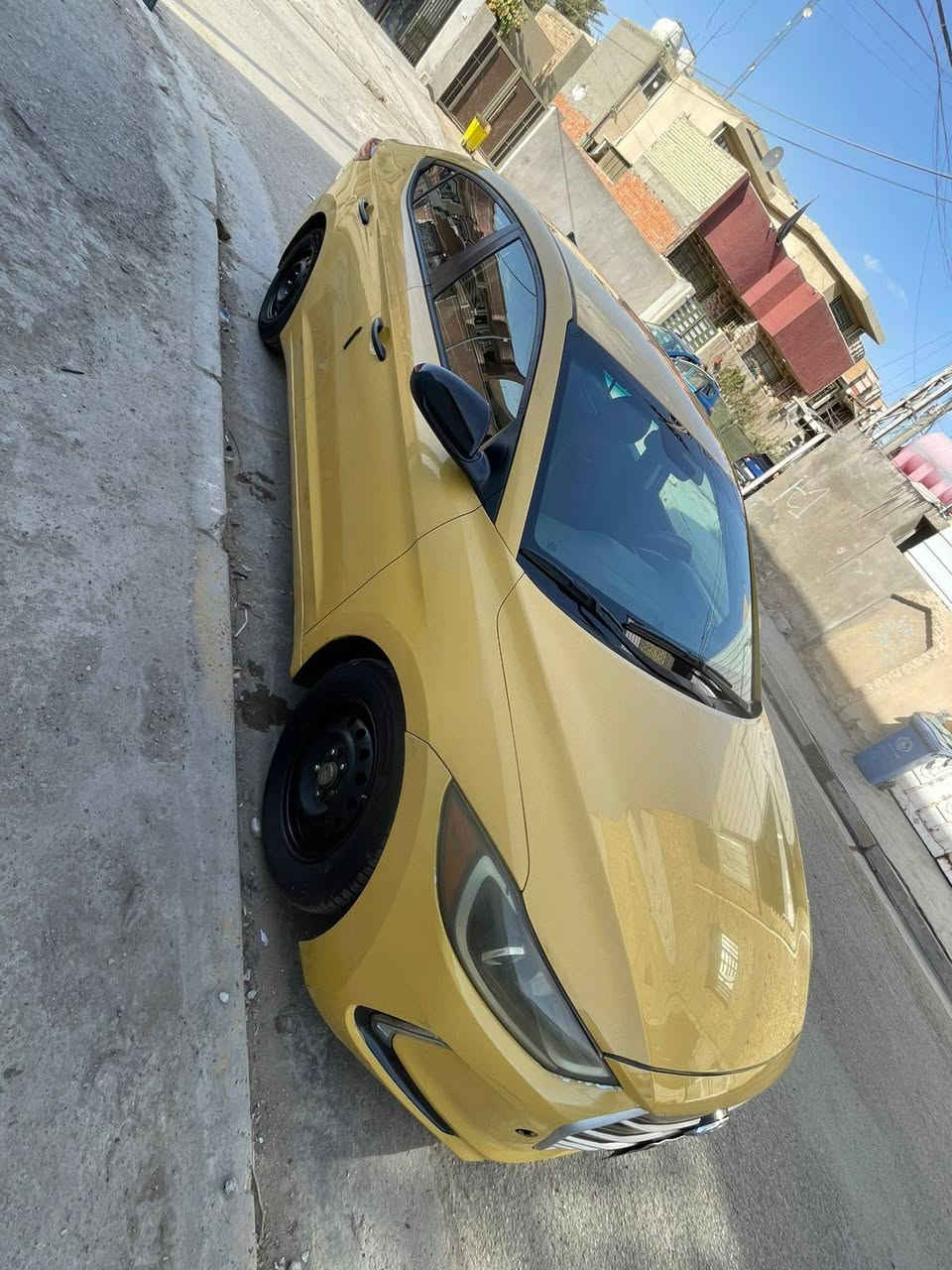 السلام عليكم 
للبيع.....
النترا وارد امريكي 
حادثها باب السائق والباب الخلفي مصلح نفس ليبل واحد 
مكينه دوش ٢٠٠٠ 
كير it المرغوب 
سياره نص فول 
وياها ويل كب اضافي عدى الويل مالتها 
سويج سبير 
Gps فقط نقص شريحه 
سياره تبريد وتدفئه كامل 
تايرات قبل ٣ ايام شديت جديد  سياره جاهزه للشغل 
سياره جناي بااسمي تحويل سنويه 

(السعر 110)
للاستفسار واتساب رقم ***********
عنوان الشعب (شارع المحكمه )
