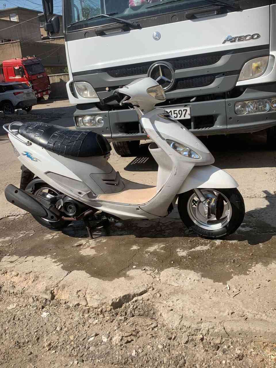 سلام عليكم للبيع ماكس منغولي دراجة بلادية كل نقص مابيها مختمة من اطول لطول بدون هورنات الشراي خاص او اتصال ***********جماعت البيع شراء لايراسلني مكاني بغداد الامين الثانية
