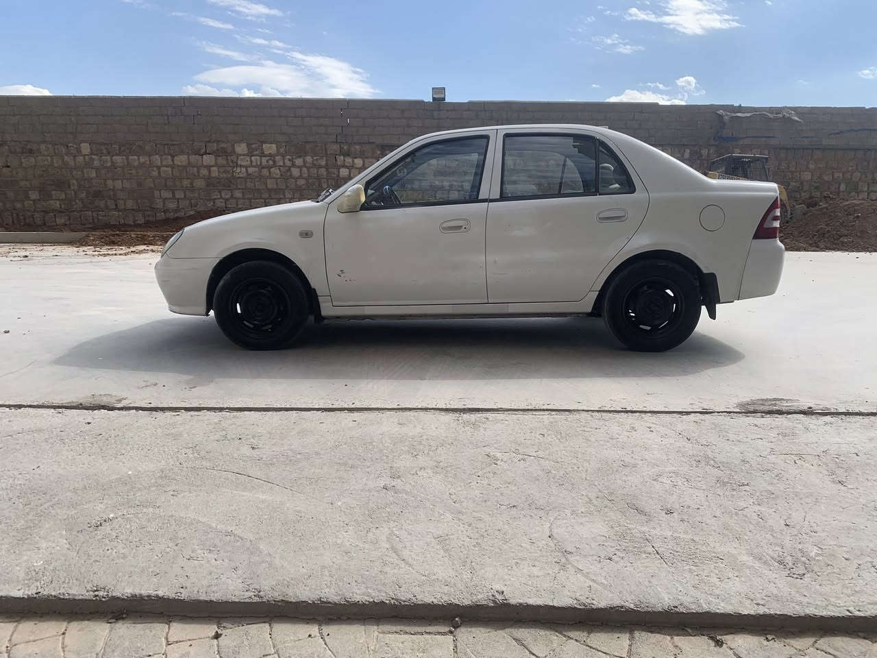 السلام عليكم جيلي  CK
2014 رقم أربيل باسمي  
 مابيها صبغ فقط قطعتين بارد
 سياره جاهزه مانقصها برغي 
السعر 47 بيها مجال قليل مكان سياره اربيل  حي الإسكان
***********
