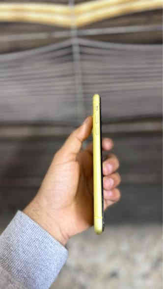 ايفون 11 ذاكرة 128 ومبدل بطارية اصلية فقط الباقي كلة بلادي تفحص وين ميعجبك السعر 250 المكان الشعب حي اور
*********** بغداد
