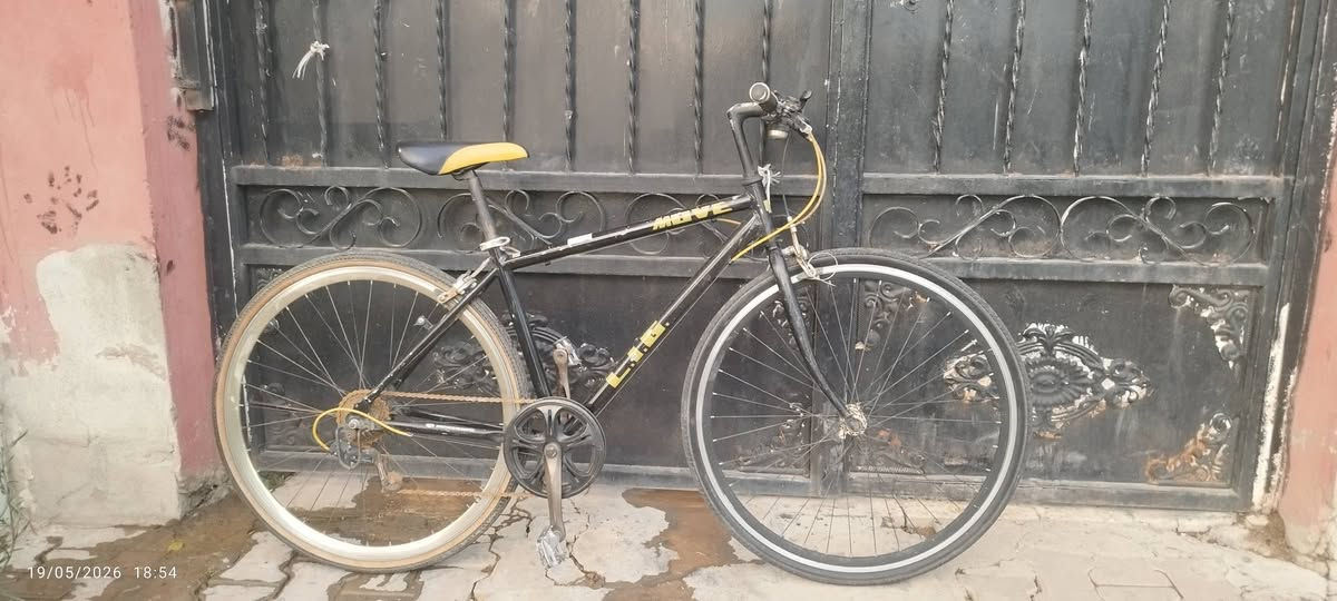 سلام عليكم بايسكل للبيع C700 السعر 100


**إذا كنت صاحب هذا الإعلان وتريد حذفه لأي سبب، رجاءا أرسل رسالة إلى الدعم الفني**