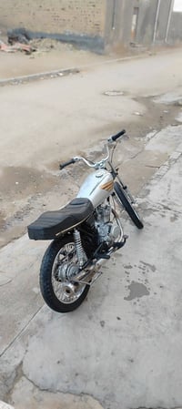 وراق • ٢٠١٠ • خمس وراق