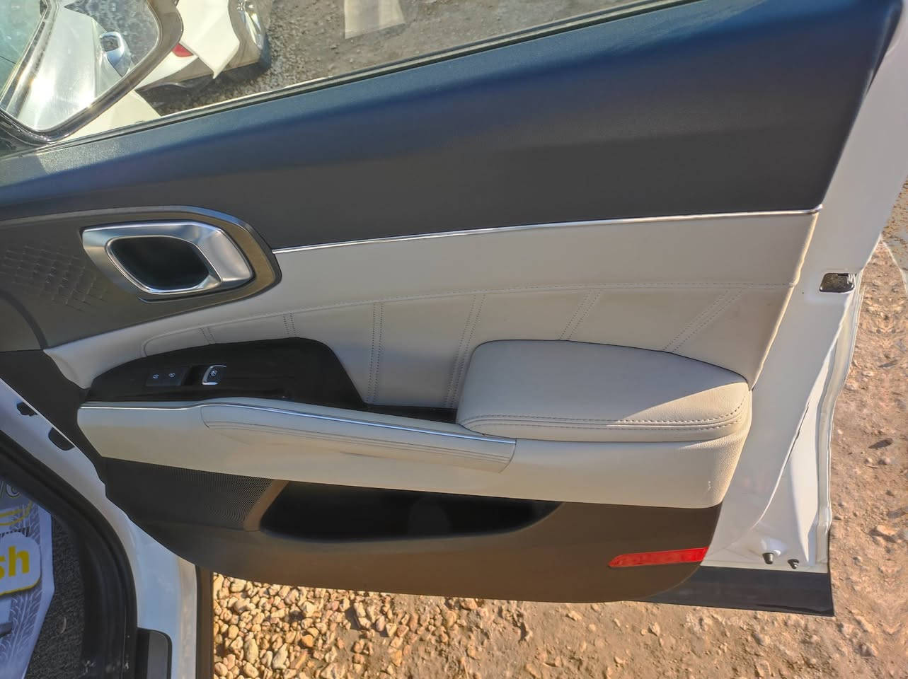 سورنتو البيع مديل 2023رقم بغداد ؟هيبردمحرك ٤سلندر مكفولة كوري جديده فوال)*********** رقمي،@مكان ديوانية
