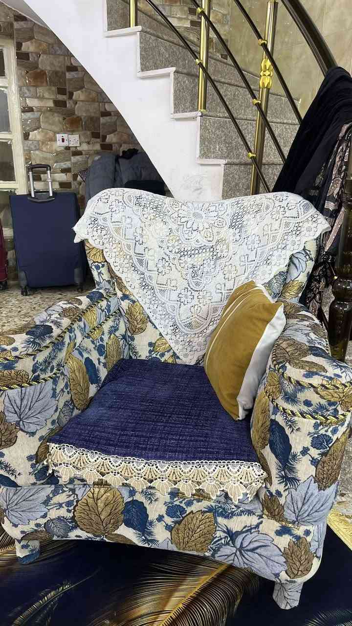 السلام عليكم
من رخصت الادمن
 تخم 10مقاعد ثقيل ونظيف جدا تخمين كبار واربع كراسي ب500 وبي مجال كاونتر بدون سنگ ولا ملحق نظيف مبي شي ب100 وبي مجال 
بغداد الاسكان 
***********
