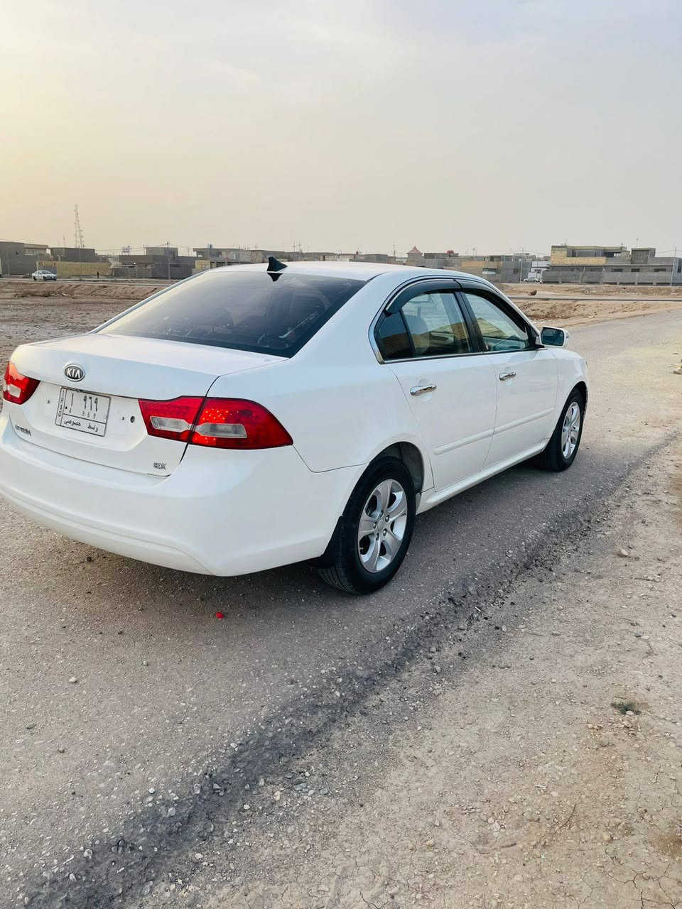 سلام عليكم كيا اوبتيما خليجي2009 مكينة 2000 مامفتوحة مكفولة من الصبغ والتبديل مكينة كير حدادية كله جديد تخم تاير تبريد تدفئة كلة شغال رقم واسط مشروع وطني سنوية ل28 فول مواصفات عده الفتحة السعر 113 وبيه مجال بسيط مكان السيارة بابل الشوملي رقم الهاتف ***********.
