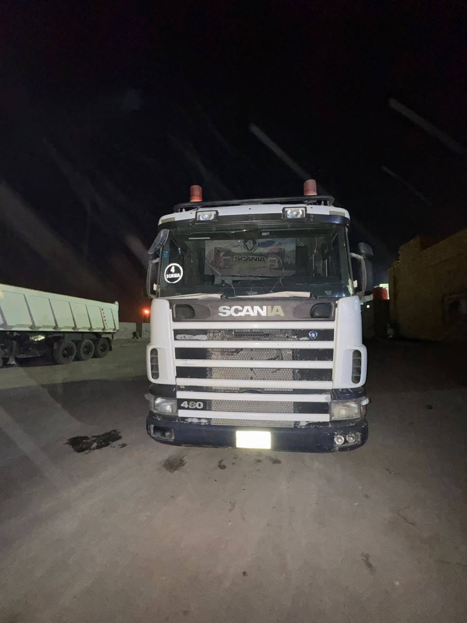 سلام عليكم  سياره مكينه 8نجكتر لا تبخير ولا تصرف كير 3.3مجموعه لفينيه رقم بصره سياره جاهزه لعمل #سعر_4وبيهه_مجال *********** #مكلف_بلنشر
