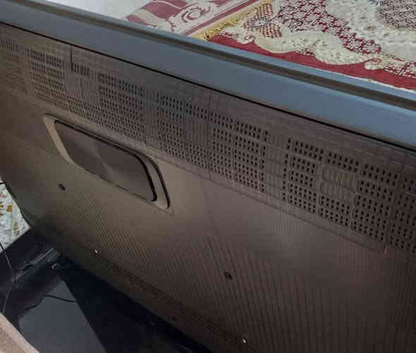 السلام عليكم شاشه هايسنس U7Q 2025 الي هيه أحدث موديل ب U7 وأفضل موديل شاشه mini led الغني عن التعريف شاشه فول من جميع النواحي استعمال شهر تقريبا الشاشه نضيفه جدا باقي المواصفات تكدرون تشوفون على كوكل محتاج فلوس واريد ابيعه الله شاهد رايده ب 850 الف مكاني بغداد الأمين الثانية رقمي ***********
