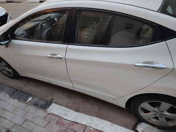 النترا ٢٠١٢ خليجي بيهه قطعه صبغ
محرك ١٦٠٠ 
***********
السعر١١٠ وبيه مجال
