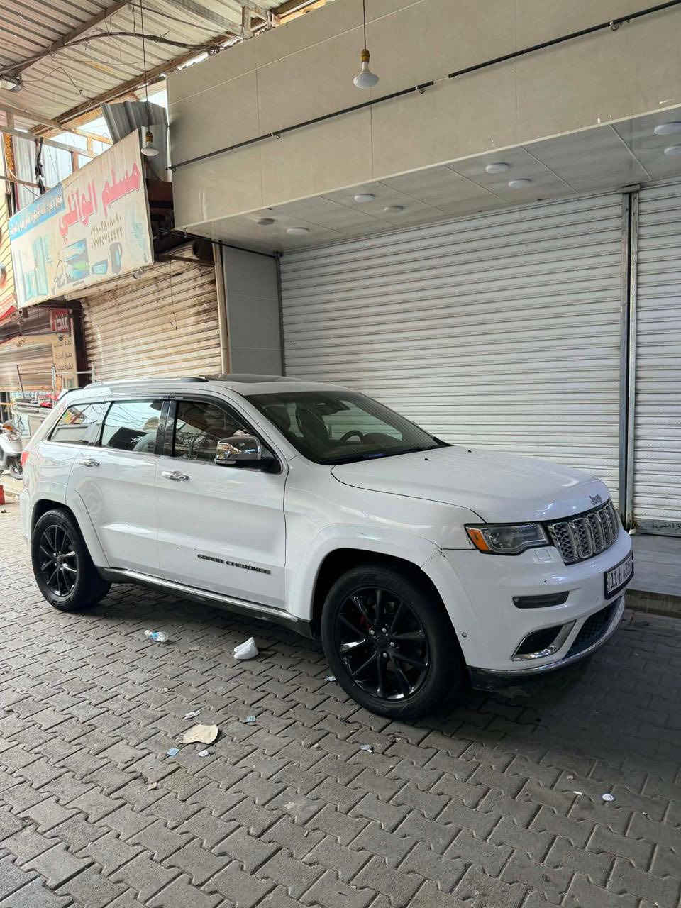 جيب سومت5.700
موديل 2018 سياره حادث موجود بلصور 
بأسمي تحويل ثاني يوم
سياره خير من الله باقي التفاصيل واتساب او اتصال ***********
مراوس بتاهو او بيع عادي
