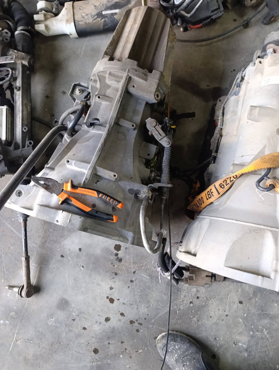 تفليش الاسعار
كير خمس فيش550
كير مرسيدس 325
كير عصا 650
كير هيمي 450
محرك3500 اصل 6 ورقات
تانكي 2010 ....125
قاعده فيت بم 75
مساعد 75
محرك هيمي 13 ورقه خمس حساسات
محرك هيمي 8 ورقات اربع حساسات
لايتات اوباما 2010 اصل145
لايتات هيمي 175 زنون بلاد
دعاميات جارجر 2010 فارغه اصلي تفصيخ بيهن ملاحظات 50 الف
لايتات جارجر 2010 ... 125
فلنجات امامي خلفي الزوج 30
دبلات امامي 2010 اصلي تفصيخ كامل 50 الف الزوج
دبة ماء 2010 مع القبق 55 الف
دبة ماء 3600 مع القبق 70 الف
مشط 2010 ...100 الف
مشط 2014.... 160 الف
داينمو وسلف 2010..45 الف
راديترات تفصيخ 50 الف شرط الفحص
شريط استسرن2010 اصلي تفصيخ مع يدة اشاره 55 الف
ستيرن جارجر 2010 كامل 50 الف
ستيرن اوباما كامل 50 الف
 بالنسبه للبنيد والبدنه ولابواب الاسعار متفاوته
*********** كسره وعطش الفرع الثاني
