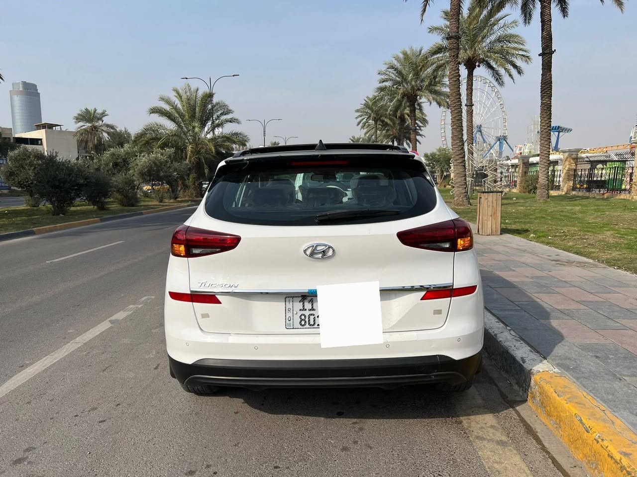 سياره توكسان خليجي للبيع 
ضمان شركة (الكاصد)
موديل ٢٠١٩

فوووول مواصفات ١/١

⬅️السياره رقم بغداد الدولي الجديد
 مشروع وطني مجدد 

ماشية  132ا الف كم
السيارة ب اسمي 
تحويل ثاني يوم

🔺(السياره بيها صبغ  يم قبق البانزين وبيهابارد الباب الأمامي والخلفي الايمن كد اصبع وبيها شخوط أطفالفي باب السائق ورصعه خشم لبنيد)

⬅️ السياره فول كوري اصلي 

⬅️ مواصفاته /
بصمة تشغيل
بصمة ابواب
خمس عدسات
٣ انضمة قيادة
 ٢ كراسي كهرباء
شاشه أبل كار بلي 
الداخل كشنات جلد 
٢ لدات امامية 
ثلاجه بلجكمجه
محرك ٢٠٠٠ دوش
اي بي اس
فول تحكم ستيرن
الدوسات علامة توكسان 
حاجب نهاري
كشافات زينون
الدشبول والغرفه الداخلية كله صاج
حساس امامي 
حساس خلفي
كاميرا خلفية دوارة
مري شفط ويا القفل
عدسات بلمري الجانبيه
سايد بريك بلرجل 
نضام ترحيب
الاضاءة الداخلية هايلوجين
مخرج Aux 
مخرج usb
لد امامي 
اشاير بلمري
يدات نيكل 
قطعتين تبريد
ويل ١٨

⬅️ والسياره جديدة من الداخل ومن بره  
السياره سعره 197 ورقه 

مكان السيارة بغداد
وهذا رقمي.  《***********
