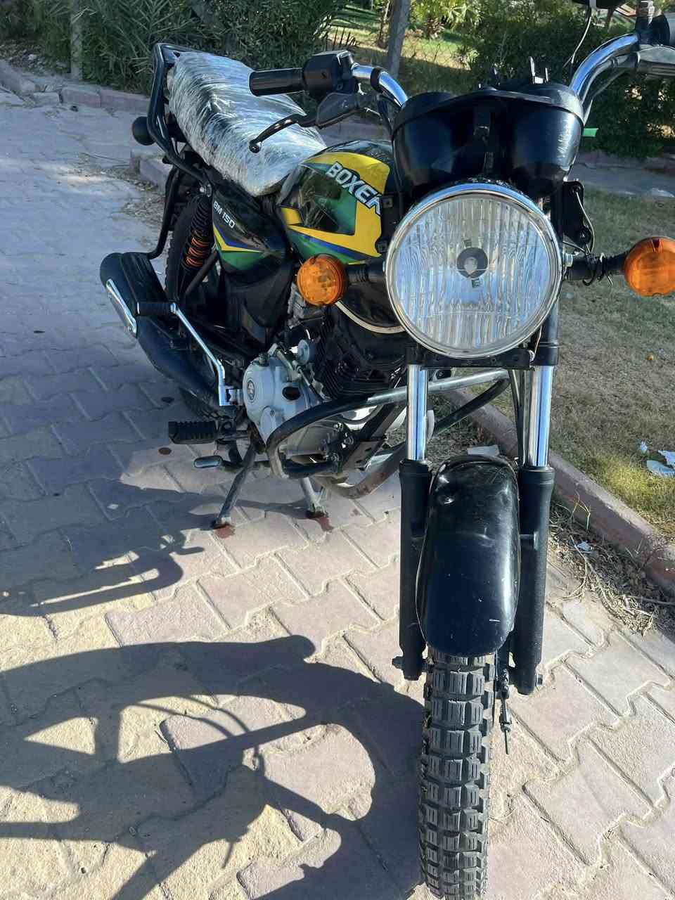 دراجه بوسكر مديل 2021 دراجه نضيفه اي نقص مابيهه اوراق كامله 900وبيهه مجال بسيط رقم الهاتف ***********الغزاليه
